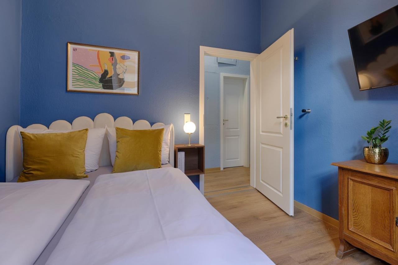 Homie Stay Am Marktplatz - Wohnen Im Historischen Balthasar-Neumann-Apartment Würzburg Eksteriør billede